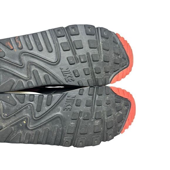 Nike air max Women's Black and Red Sneakers size 7 - Picture 6 of 6